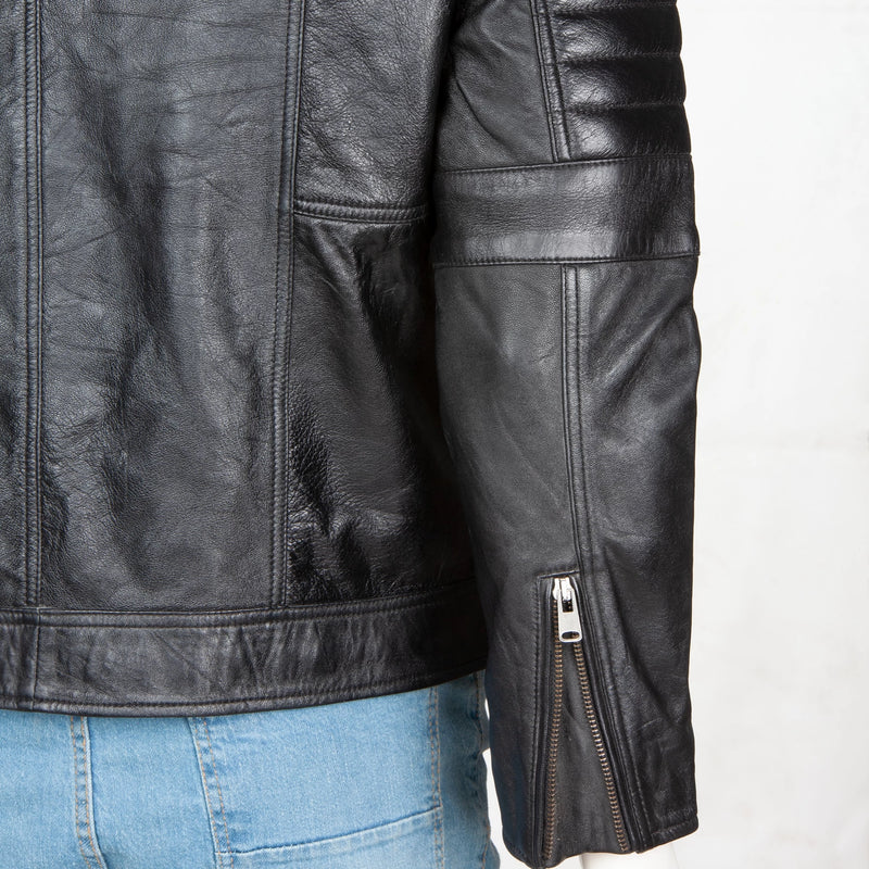 Men’s Quilted Arm Leather Jacket – Dual Chest Pocket & Urban-Stitched Sleeves